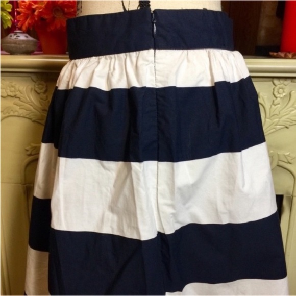 Banana Republic navy and white skirt size 14 NWT - Picture 8 of 8
